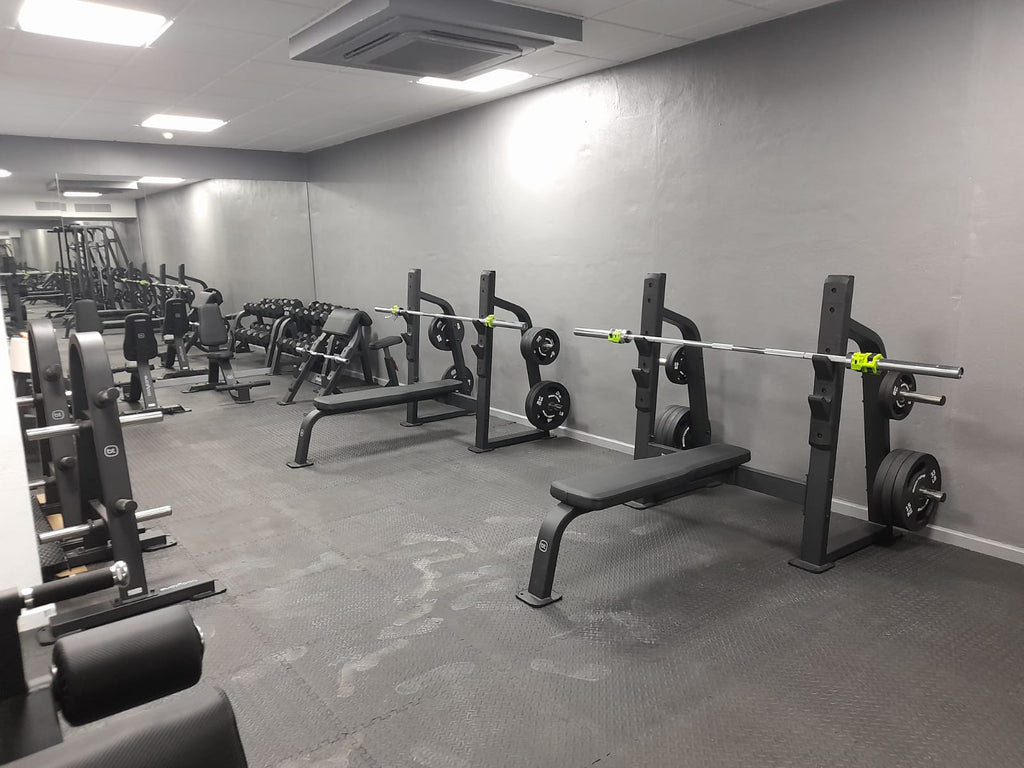 Tipos de máquinas que no pueden faltar en tu gimnasio