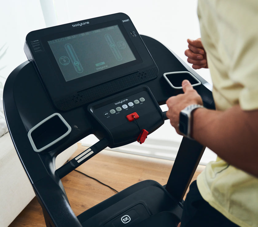 Active RUN 600 Smart Screen Treadmill