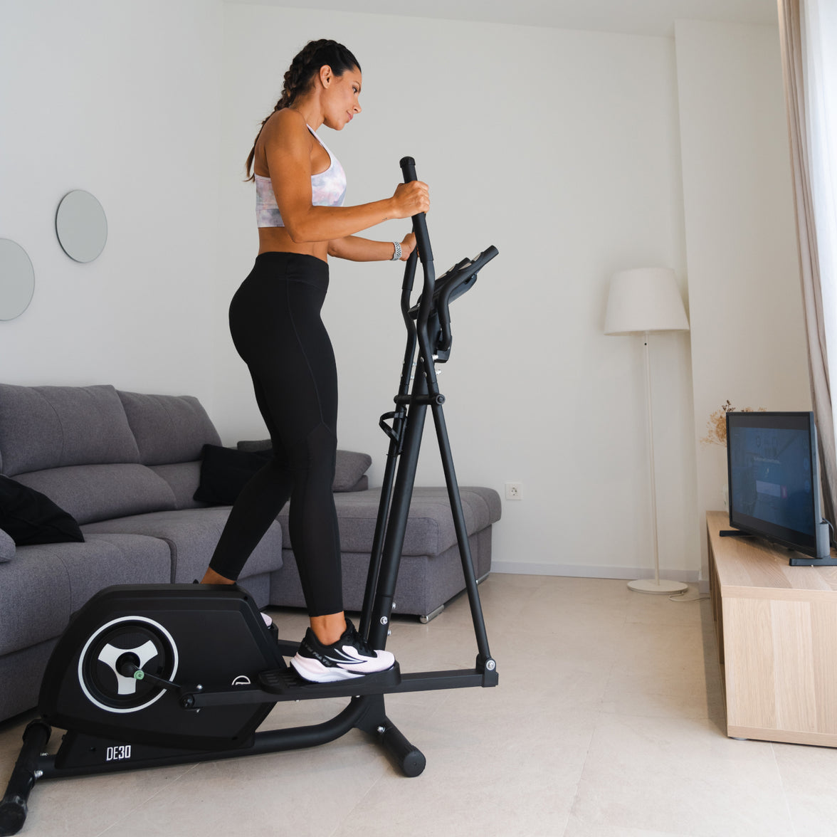 DE30 Elliptical (Refurbished)