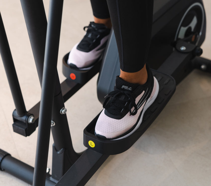 DE30 Elliptical (Refurbished)